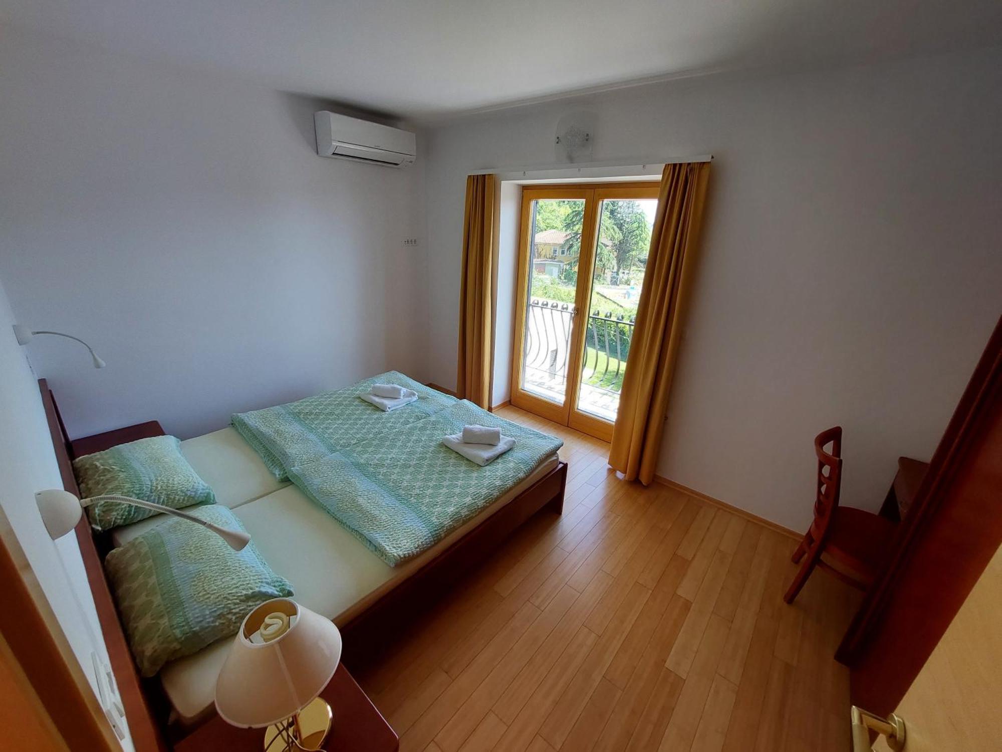 Apartmaji Fizine Portoroz Habitación foto